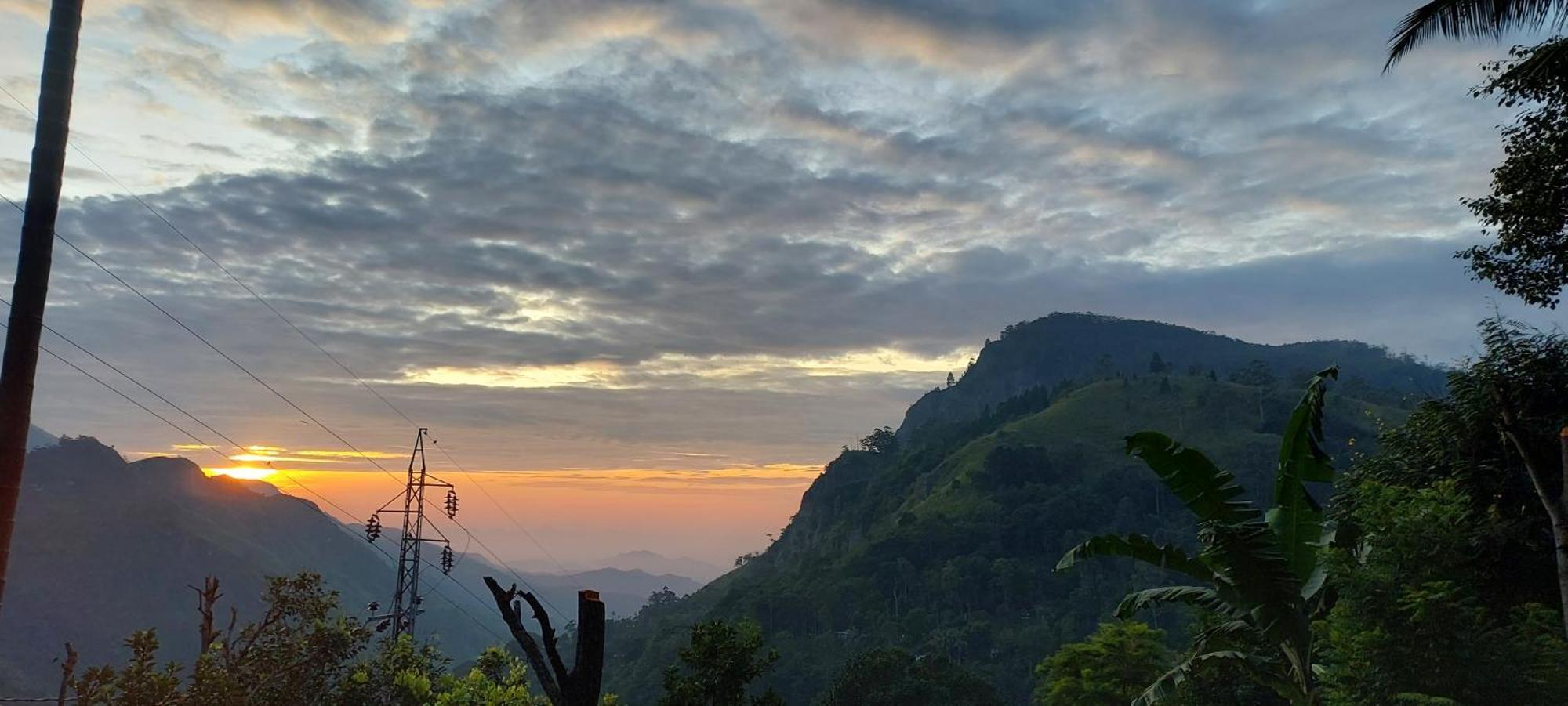 Meditation Monastery Stay Ella Bagian luar foto