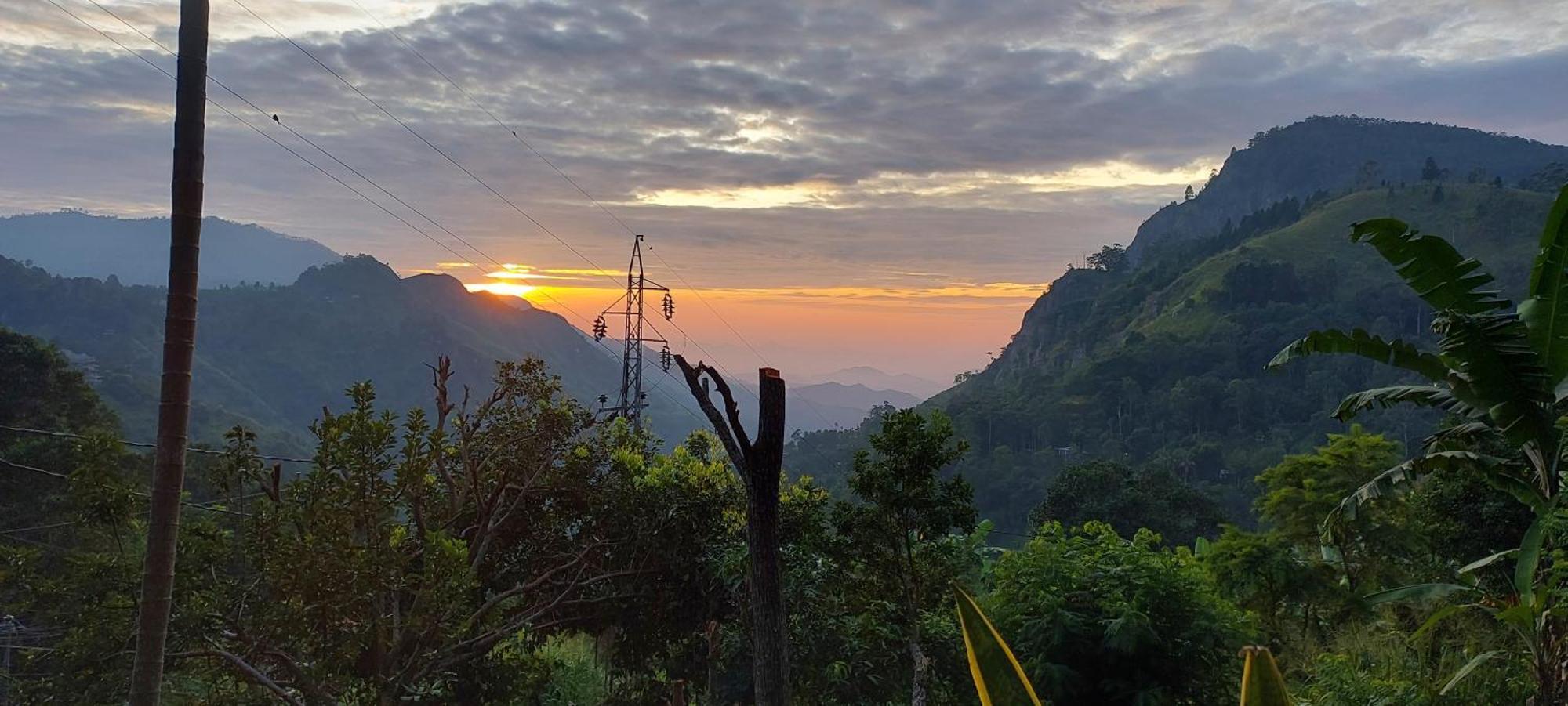 Meditation Monastery Stay Ella Bagian luar foto